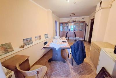 Apartament 2 camere decomandat  zona Nord - 9