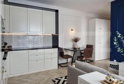 Apartament cu 3 camere decomandat, mobilat în Central
