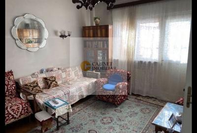 Apartament cu 2 camere semidecomandat, mobilat în P-ța Victoriei