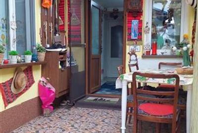 Casă cu 5 camere în P-ța Mihai Viteazu