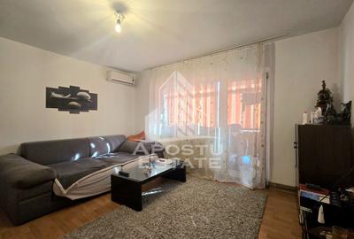 Apartament cu 2 camere semidecomandat, mobilat în Lipovei