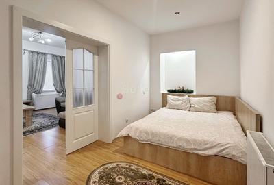 Apartament cu 2 camere semidecomandat, mobilat în Centrul Istoric