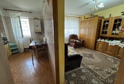 3 cam, 71 mp, et.8, fara imbunatatiri, lift modernizat, zona Zahana - 10