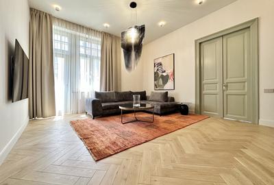 Apartament cu 2 camere semidecomandat, mobilat în Central