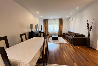 Apartament cu 3 camere decomandat, mobilat în Iancu Nicolae