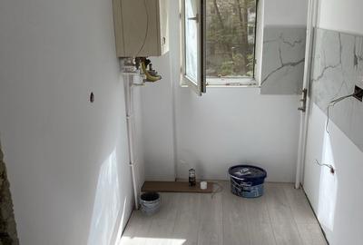 Apartament 2 camere de vânzare Lujerului Centrală Proprie - 1