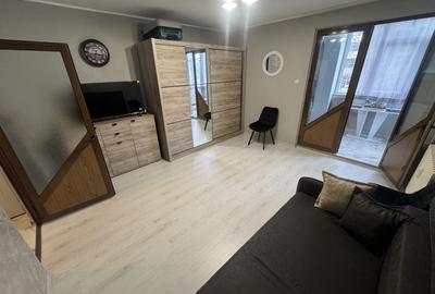 Garsonieră semidecomandată, mobilată în Far