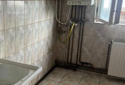 3 camere Decomandat 65 mp, Strada Modoran Ene - 1