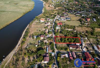 Teren Construcții intravilan de 1134 mp, în Somova