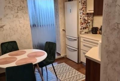 3 Camere Decomandat 72mp Mobilat zona Nicolina - 8