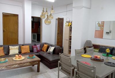 De vanzare Apartament 5 camere in Vila, Vasile Lascar - Eminescu - 1