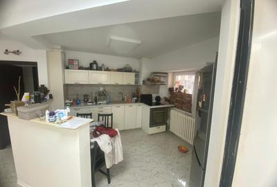 Apartament 4 camere - Blv. Unirii (La fântâni), 110 mp - 7