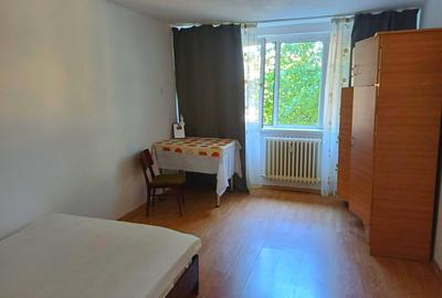 Garsoniera-Podu Ros-etaj 2 - 1