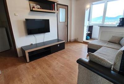 Inchiriere Garsoniera in bloc de apartamente, zona Astra, moderna - 1