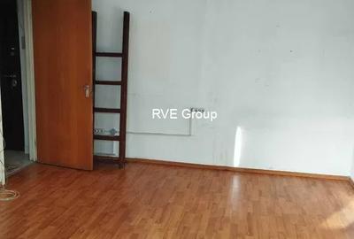 Vanzari Garsoniera Militari -  metrou Gorjului la scara - 1