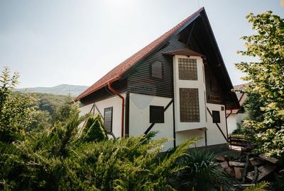Vilă cu 6 camere, teren de 1000mp, într-un resort montan privat - 30