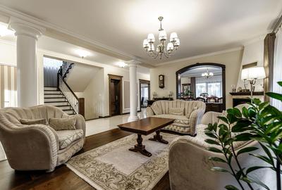 Casă individuală cu 5 camere în Grădiște