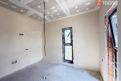 Duplex cu 3 camere si teren de 247 mp de vanzare in localitatea Sacalaz - 19