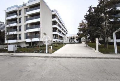 Apartament cu 2 camere decomandat în Est