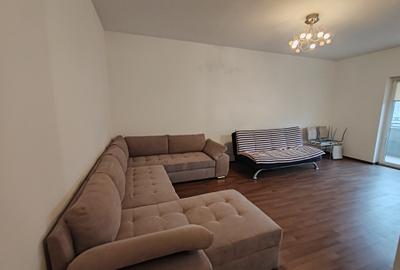 Garsonieră decomandată, mobilată în Tractorul