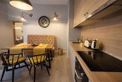 Refugiu urban lux, apartament spectaculos pe aleea pietonala a Postavarului,Cent - 10