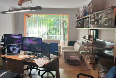 Apartament 2 camere transformat in spatiu - 1