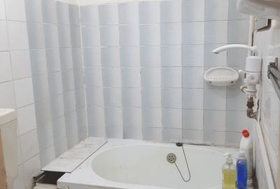 Toporasi-Branistari, sector 5, garsoniera-etaj 1 din P+4, bloc civilizat - 7