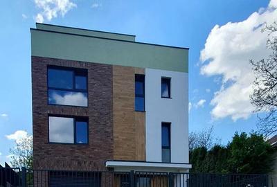 Casă individuală cu 6 camere în Gruia