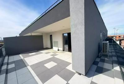 Apartament cu 2 camere decomandat în Titan