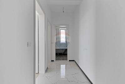 Apartament cu 3 camere de vânzare și parcare, bloc nou, zona Giroc - 3