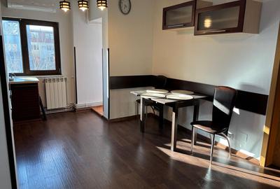 Apartament 2 camere decomandat, mobilat,  Drumul Sării - 1