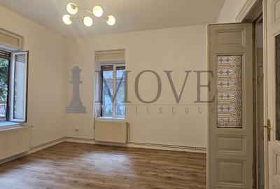 Caderea Bastiliei - Biroul tau cu personalitate - 21