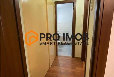 Apartament 2 camere cf 1 semidecomandat zona Berca - 9