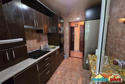 Apartament 3 camere de vânzare în Micro 16 – Galați - 1