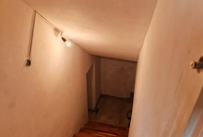 Casa 8 camere mobilata si utilata RASNOV - 21