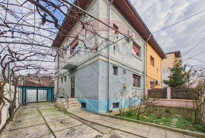 Casă cu 4 camere în Chitila
