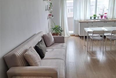 Apartament cu 2 camere decomandat, mobilat în Sânpetru