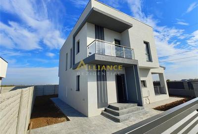 Casă individuală cu 4 camere în Berceni