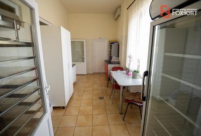 Hotel Miky Arad de vanzare bussiness operational functional - 38 camere - 42