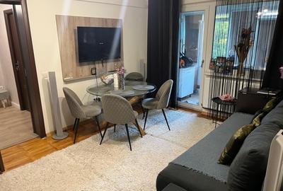 Apartament cu 2 camere semidecomandat, mobilat în 1 Mai