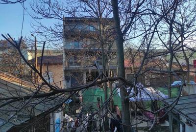 Casă individuală cu 4 camere în Barbu Văcărescu