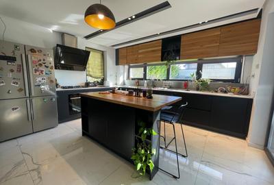 Casa individuala de lux, Ghidigeni-Margelelor, an 2018, 303mp, teren 923mp, d22 - 44