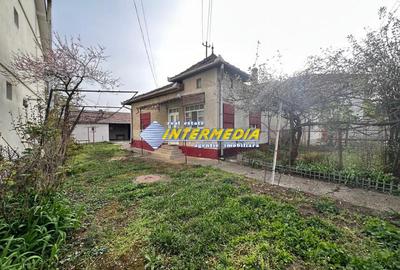 Vanzare Casa cu 920 mp teren Alba Iulia Zona HCC la asfalt si toate utilitatiile - 2
