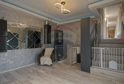 Casă / Vilă Săsească cu 6 camere de vânzare in Vulcan, Brasov - 17