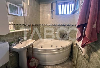 Apartament 3 camere  2 balcoane etaj intermediar Terezian Sibiu - 13
