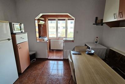 Apartament 2 camere în zona STR. LUNII - 16