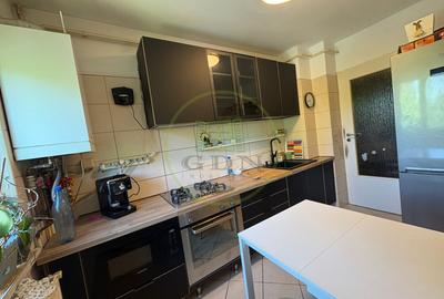 Apartament, 3 camere, decomandat, Cartier Brazda lui Novac , Zona Randez Vous - 5