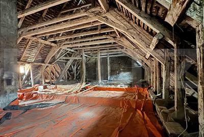 Pod spaițos, transformabil în apartamente, 285 mp, Piața Sfatului - 3