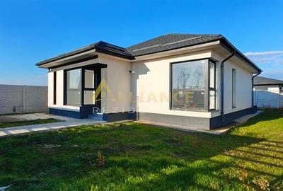 Casă individuală cu 3 camere în Berceni