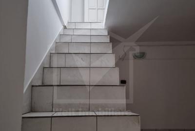 Casa individuala, 748 mp utili, 14 incaperi, ideal birouri - 11